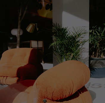 Upplev Voltfest från ”The Orange Lounge”